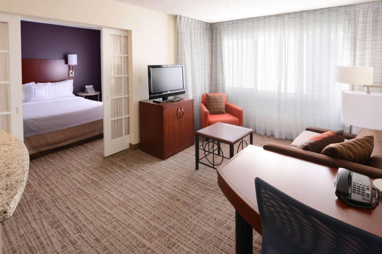 Sonesta Es Suites Dallas Central Expressway Экстерьер фото