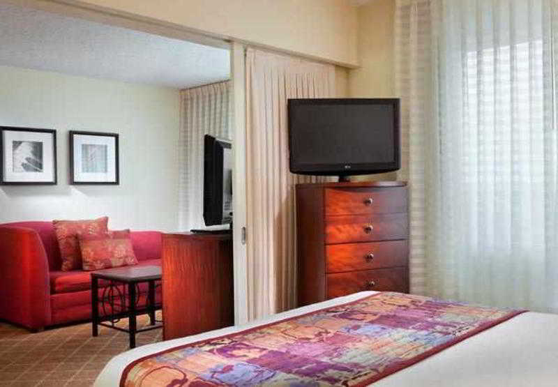 Sonesta Es Suites Dallas Central Expressway Экстерьер фото